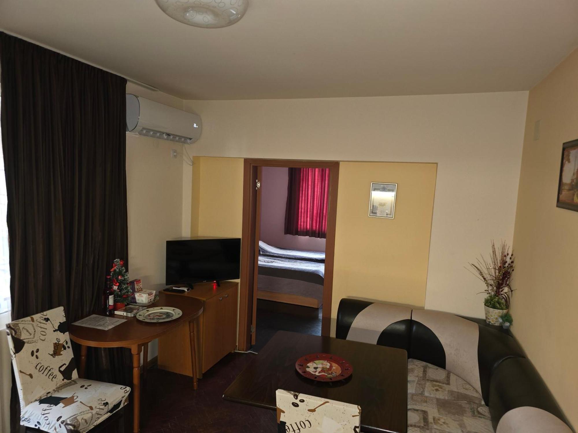 Comfort Apartment Vt Veliko Tărnovo Esterno foto