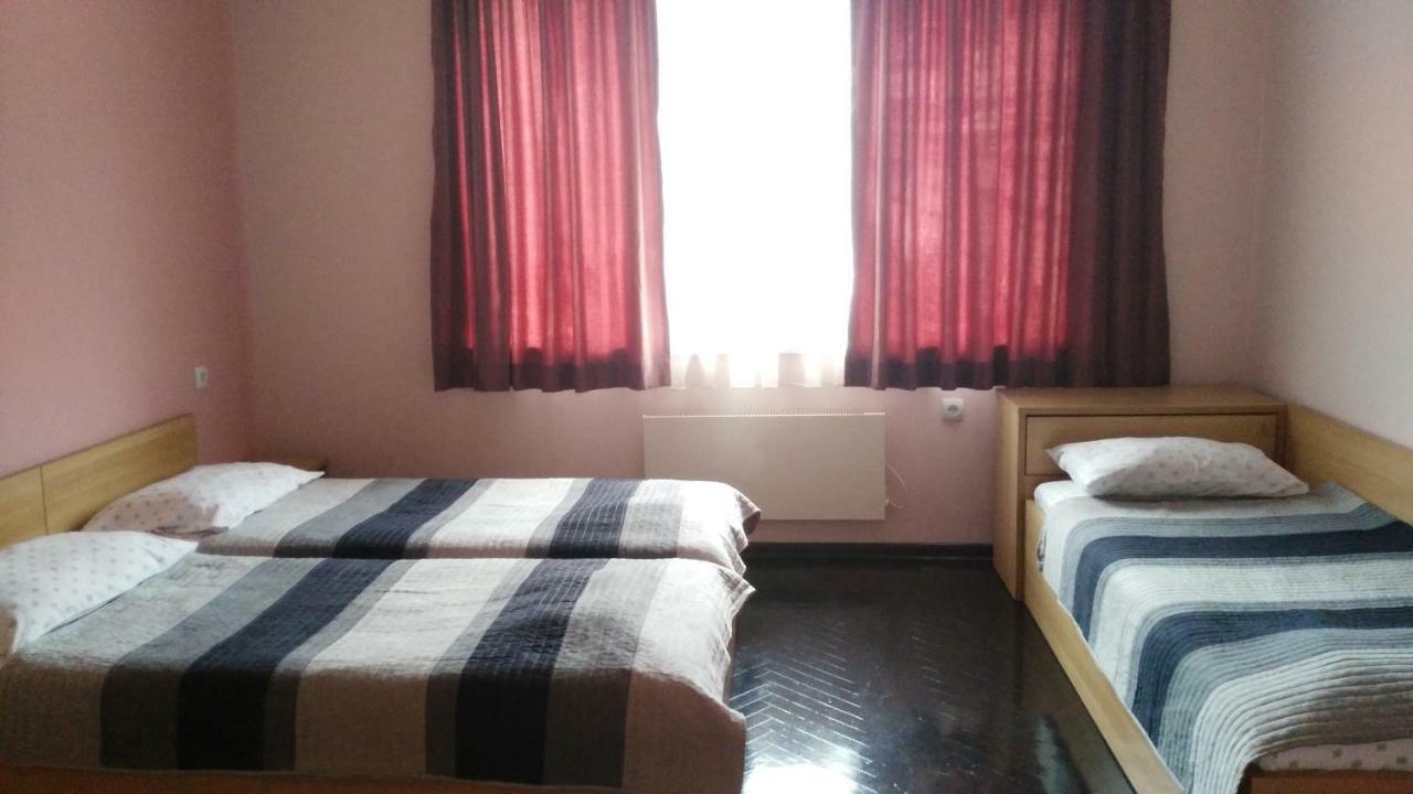 Comfort Apartment Vt Veliko Tărnovo Esterno foto