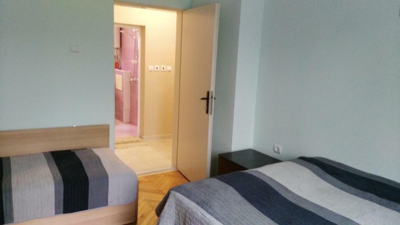 Comfort Apartment Vt Veliko Tărnovo Esterno foto