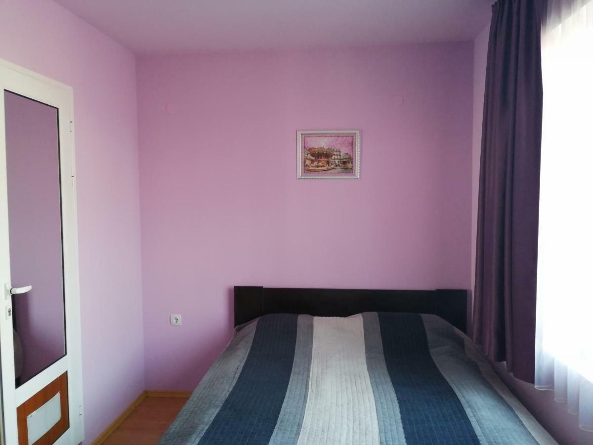 Comfort Apartment Vt Veliko Tărnovo Esterno foto